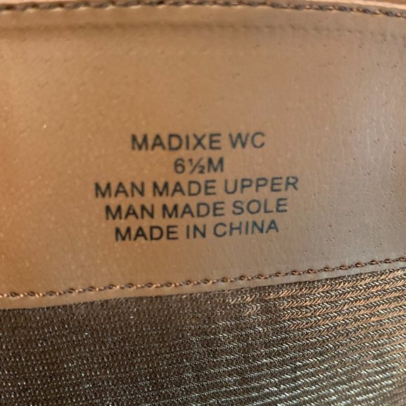 WOMEN'S TAN RIDING BOOTS NWT SIZE 6.5M - Picture 2 of 4